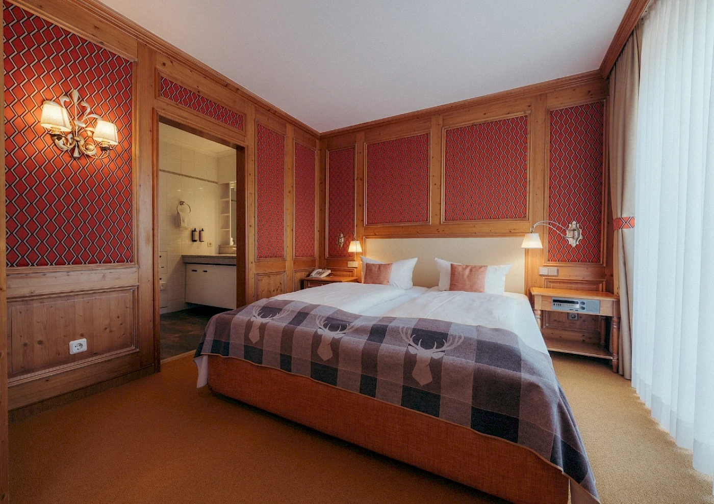 Spacious, cosy room with lovely décor and double bed